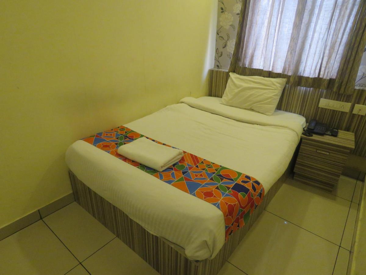 Hotel Reegate Inn Near South Railway Station Kochi Exterior photo